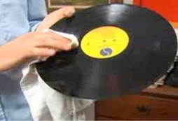 scrub-vinyl-grooves-with-soft-cloth Scrubbing Vinyl Grooves